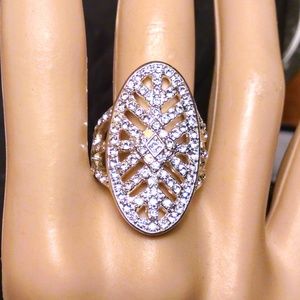 Gorgeous Rhinestones Sexy Cocktail Ring
